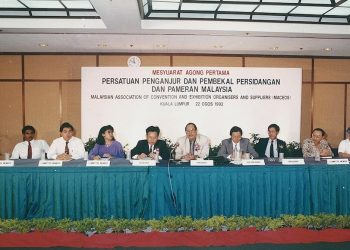 MACEOS-First-AGM-1992.jpeg